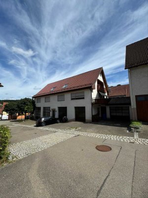 Mehrfamilienhaus mit Werkstatt in Haiterbach