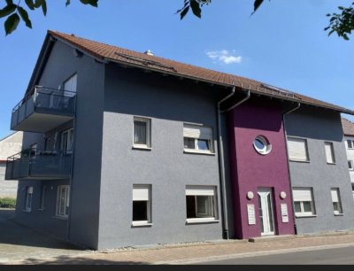 Schöne 2,5- Zimmer- Galeriewohnung  in Obereisesheim
