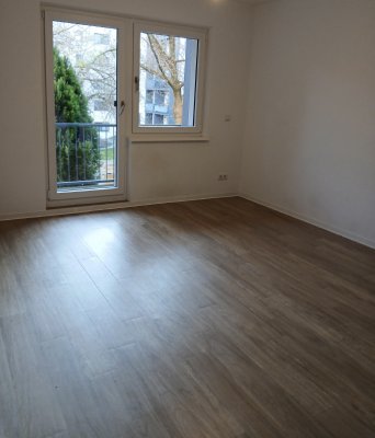 Charmante, sanierte 3-Zimmer-Wohnung mit kleinem Balkon und Stellplatz in ruhiger Lage von Chemnitz