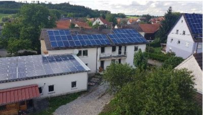 7-Zimmer-Wohnung mit Balkon in Emersacker