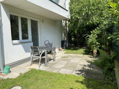 Ruhige, helle Gartenwohnung: 62,5m² + 40m² Garten/ Terrasse