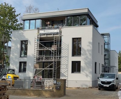 Wunderschöne 2-Zimmer Maisonettewohnung mit Balkon, Terrasse und eigenem Garten - Erstbezug!