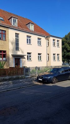 Erstbezug nach kompletter Modernisierung, 4-Raum-Wohnung mit Wintergarten im 1.OG eines 2-Familienhauses - 4ZKB