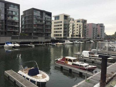 Frankfurter Westhafen - Leben am Wasser