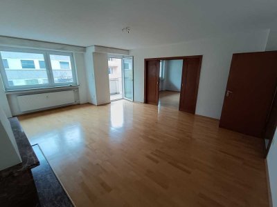 Zentrale, renovierte 3-Raum-Wohnung mit gehobener Innenausstattung in Nürnberg, Nähe Altstadt