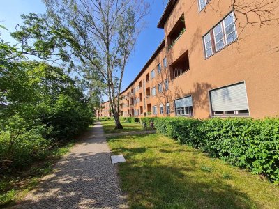 Eigentumswohnung mit Balkon*große Küche*neues Bad*See um die Ecke