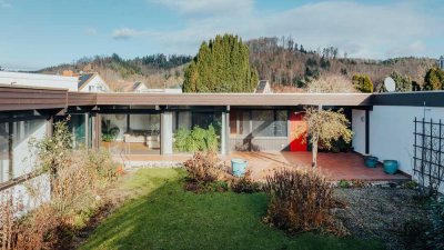 Großzügiger Atrium-Bungalow in bevorzugter Lage von Stegen