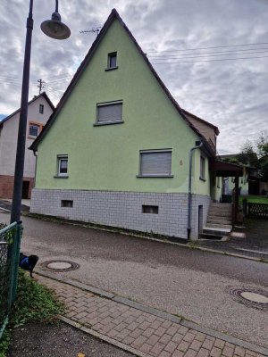 Haus,Hof,Scheune und Stall (ca.1000m2)