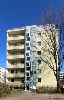 Wohnung mit Aufzug und Balkon - schnell sein lohnt sich!!!