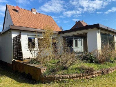 Einfamilienhaus mit Hallenbad in Eibach