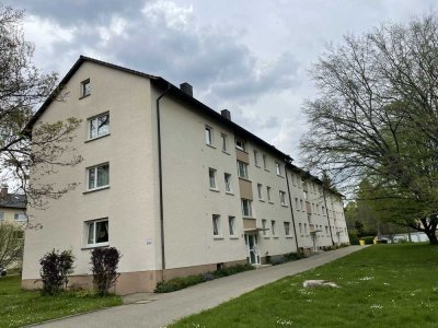 Sanierte 3-Zimmer-Wohnung mit Balkon ab 01.02.2025 frei