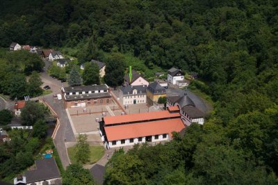 Frisch sanierte Wohnung mit kleinem Garten, 25m Terasse auf dem Denkmalareal Sayner Hütte im Bendorf