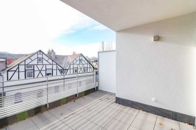 Helle + Moderne 3-Zi.-Penthouse-Wohnung mit großer Dachterrasse! *Erstbezug*