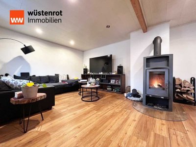 Herzensort. Schickes Haus mit 6 Zimmern
auf 111 m². TOP-modernisiert. Mit Garten
und eigener Garag