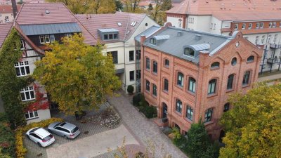 Loft DG-Wohnung mit Einbauküche und Stellplatz in Neustrelitz