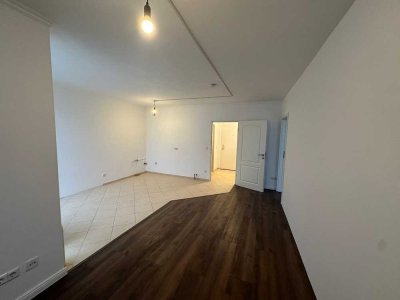 Ruhige bezugsfreie Wohnung im 2. OG mit Balkon Keller Garten und Stellplatz