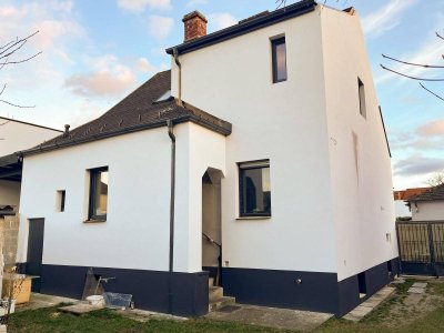 [06425] Unser Haus mit neuer Fassade im großen Garten