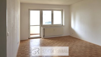 Familienfreundliche 3 - Raum Wohnung mit Loggia - inklusive Wärme!