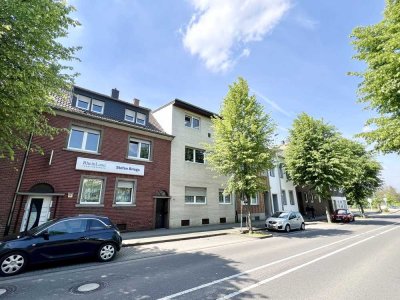 Sanierte 2,5-Zi. Wohnung mit Einbauküche in Zentrumslage von Grevenbroich