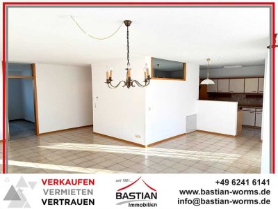 Im eigenen Heim daheim oder Kapitalanlage? Bezugsfreie 4½-ETW - Loggia - TG - Stadtzentrum!