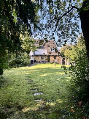 Freistehendes Einfamilienhaus zzgl.  Baugrundstück 588m2  in begehrter ruhiger Lage von Hilden