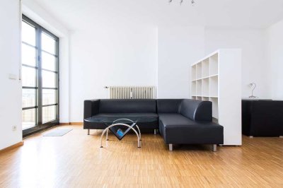 Ingolstadt Mitte möblierte 1,5-Zimmer-Wohnung mit Balkon und EBK