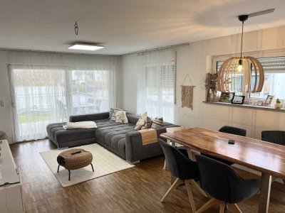 Von Privat: Moderne und stilvolle 3-Zimmer-Wohnung mit Terrasse, Garten&hochwertige Ausstattung