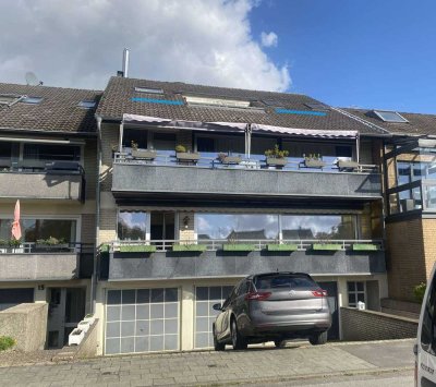 DG-Wohnung - 2,5 Zimmer mit Einbauküche und Garage in Neuss-Allerheiligen