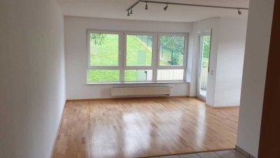 Schöne 3-Zimmer-Wohnung mit Balkon und EBK in Gummersbach