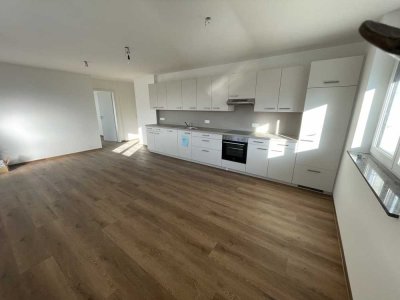 Neubau 2-Zimmer Wohnung mit EBK und Balkon