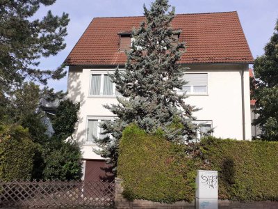 Sonniges 1-3 Familienhaus mit großem Garten in zentraler Lage von S-Sillenbuch - provisionsfrei