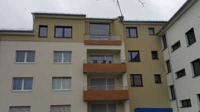 Schöne Fünf Zimmer Wohnung in Blankenloch