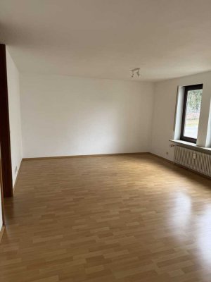 Ideal für Singles und Paare: geräumige 2-Zimmer-Wohnung mit Süd-West-Balkon