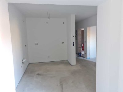 Freundliche 2-Zimmer-Erdgeschosswohnung mit gehobener Innenausstattung mit Balkon in Bad Berka