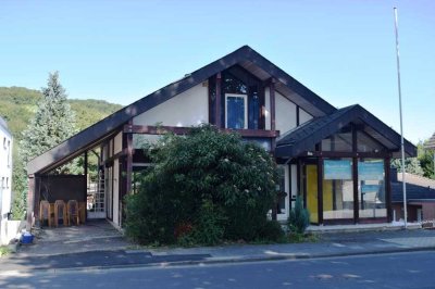 Einfamilienhaus - Bauhausstil erweiterungsfähig und große Halle