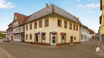 Wohn- und Geschäftshaus in zentraler Lage - großes EFH mit Sonnenstudio (inkl. Inventar)