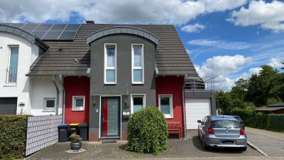 Attraktive Doppelhaushälfte in ruhiger Lage – Ihr neues Zuhause, das Stil und Komfort vereint