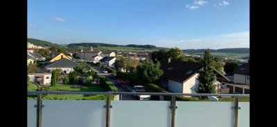 Neuwertige 4-Zi-Whg. 89m² in Calw-Heumaden mit Balkon+TG-Stellplatz