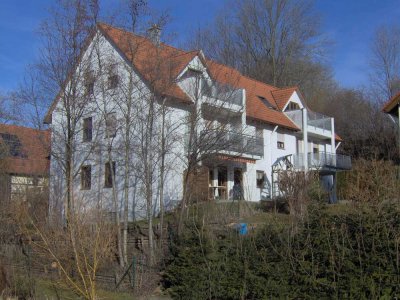 Stilvolle 2-Raum-Wohnung mit Balkon und PKW Stellplatz in Roggenburg