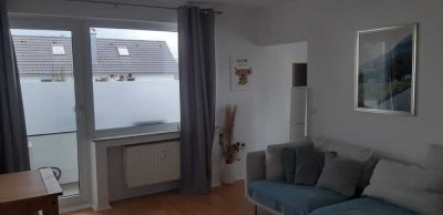 Attraktive und modernisierte 2-Zimmer-Wohnung mit Balkon, in sehr ruhiger Wohlage.