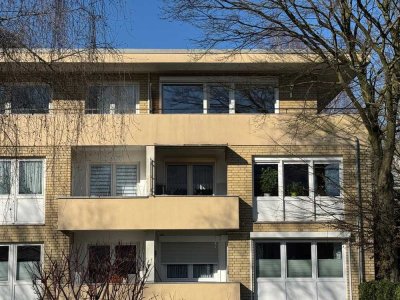 Stilvolle 2-Zimmer-Penthouse-Wohnung in Bergisch Gladbach-Frankenforst