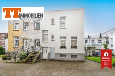 TT bietet an: Große und sehr attraktive 4-Zimmer-Atriumwohnung mit Balkon im 1. Obergeschoss!