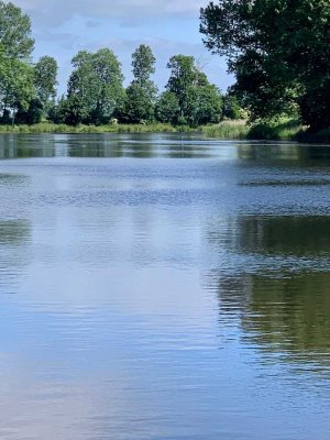 zwei Doppelhaushälften mit größem Grundstück am Nord-Ostsee-Kanal