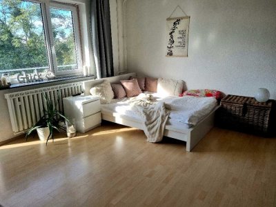 Schöne sonnendurchflutete 1-Zimmer-Wohnung mit Balkon und EBK in Wolfsburg Teichbreite - SOFORT FREI