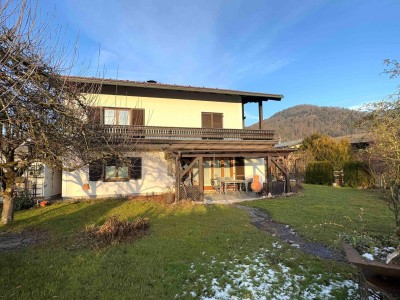 Adnet- ruhiges Haus mit herrlichem Garten, direkt am Sumpbach