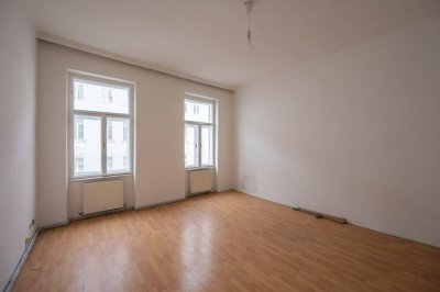 +.+RARITÄT+.+ sanierungsbedürftige 1-Zimmer ALTBAUwohnung in BESTLAGE! HOFTRAKT-RUHELAGE in der Neustiftgasse!