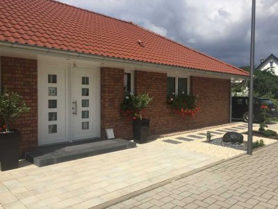 Modernes 110m² Bungalow-Einfamilienhaus: Stilvoll, ebenerdig & großzügig wohnen