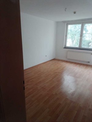 2 Zimmerwohnung mit Balkon zu sofort zu vermieten