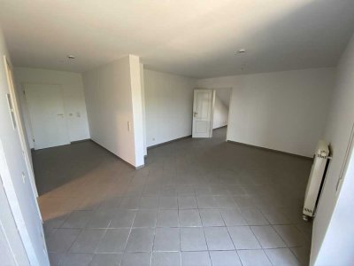 Schöne 2 Zimmer 45 m² 3. OG inkl. neuer Küche nähe Audi