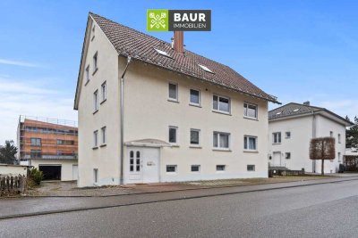 Charmante 3-Zimmer-Wohnung mit Balkon und zwei Garagen